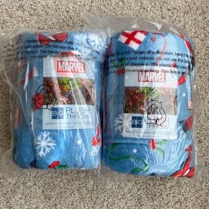 LOT of 2 NWT The Big One Marvel Spiderman Oversized Holiday Plush throw blankets